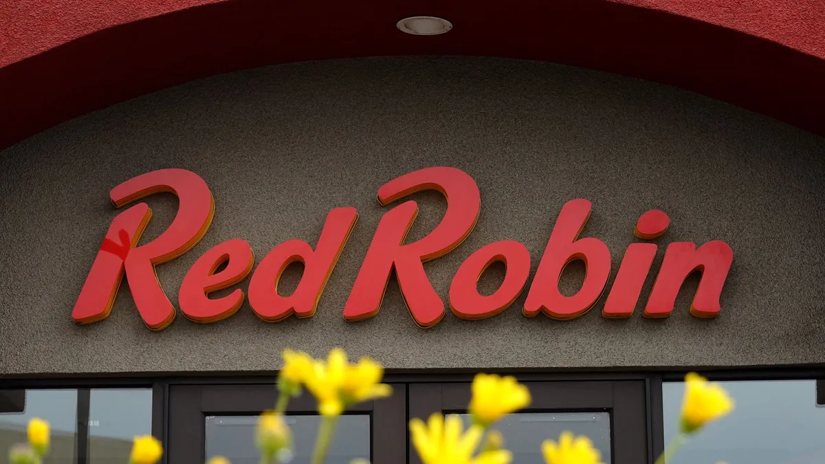 The sign on a Red Robin restaurant.